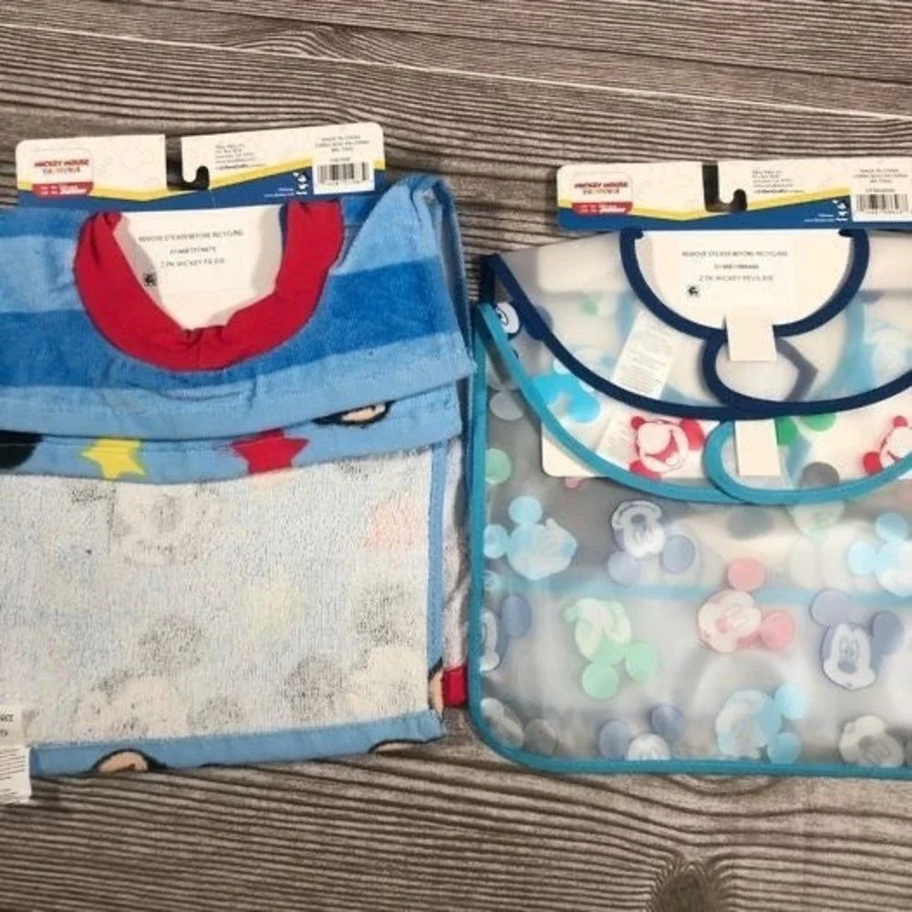 Disney Mickey Mouse bib bundle of (4).   B3